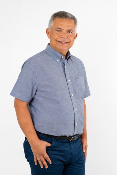 Pastor Elield